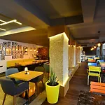& Apart Otel 3*
