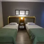 Aparthotel & 3*